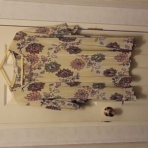 Jaclyn Smith Women's Floral Pale Yellow Blouse